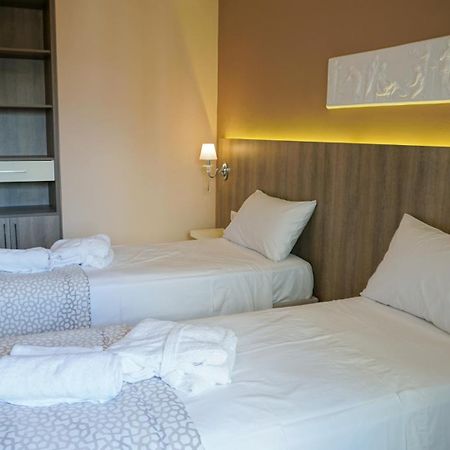 Agnes Deluxe Hotel ペフコホリ 部屋 写真