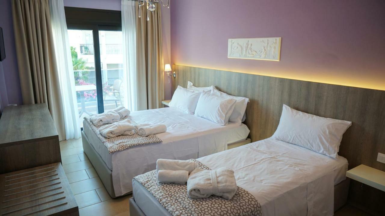 Agnes Deluxe Hotel ペフコホリ エクステリア 写真