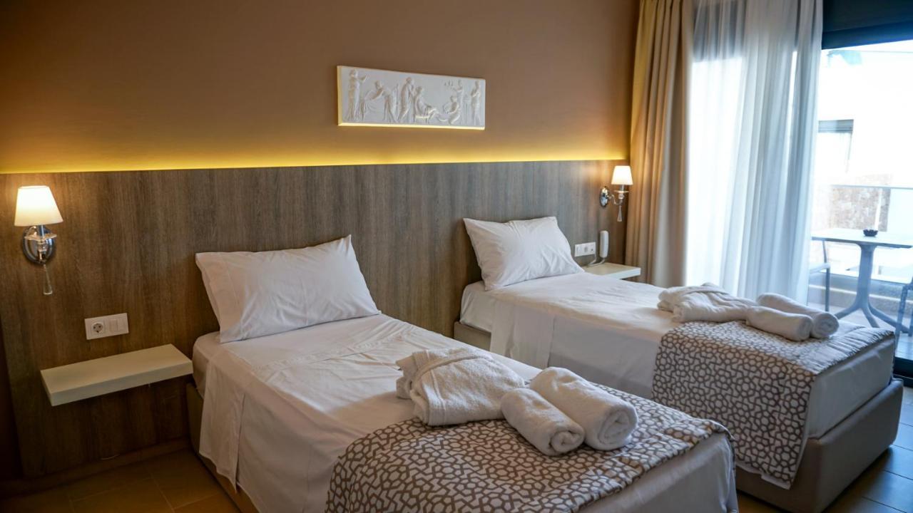 Agnes Deluxe Hotel ペフコホリ エクステリア 写真